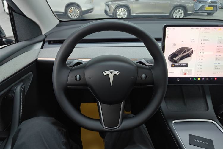 Used Tesla Model Y 2024 Rear-Wheel-Drive Version
