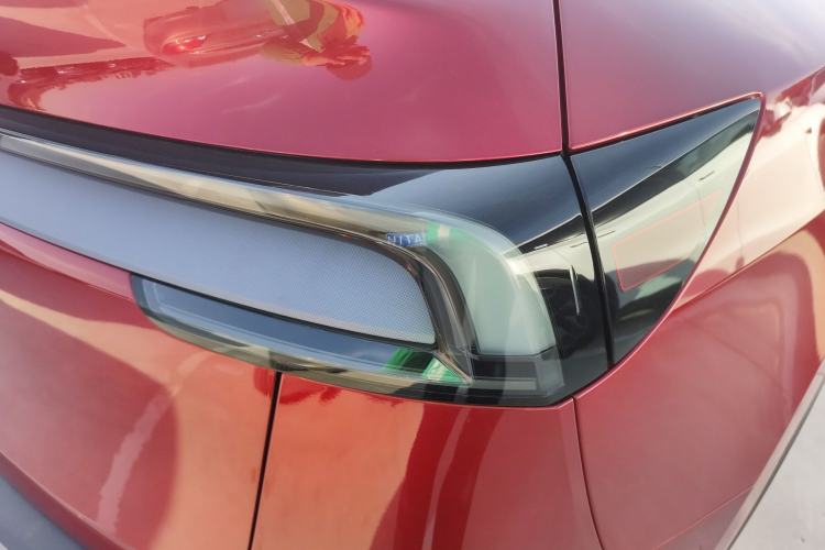 Used Tesla Model Y 2025 Rear-Wheel-Drive Version
