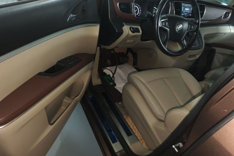 Used Buick GL8 2018 28T Luxury Model China VI Standard
