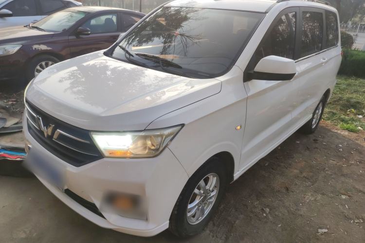 Used Wuling Hongguang 2019 1.5L S Comfort Edition China VI LAR
