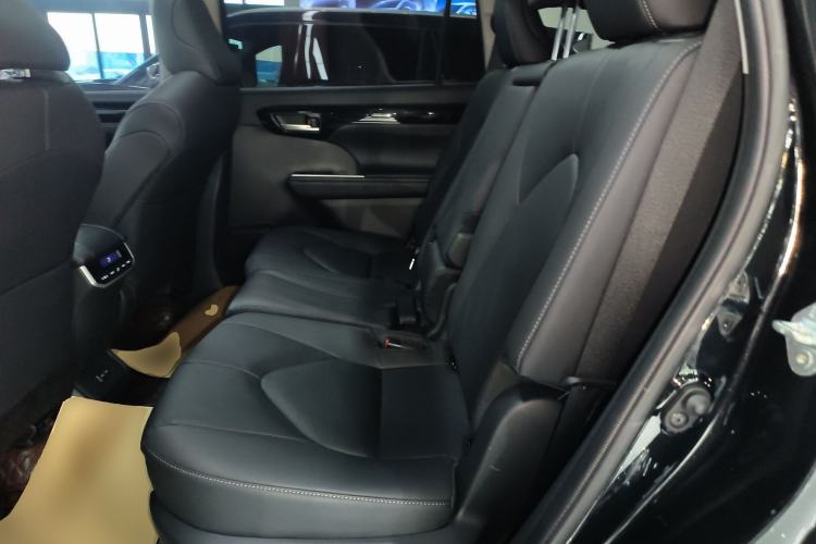 Used Toyota Highlander 2023 2.5L Smart Electric Hybrid Dual-Engine Four-Wheel Drive Prestige Version – 7 Seats