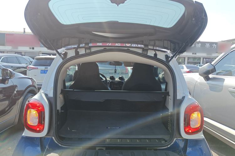 Used  fortwo 2018 1.0L 52kW Hardtop Passion Edition China V Standard
