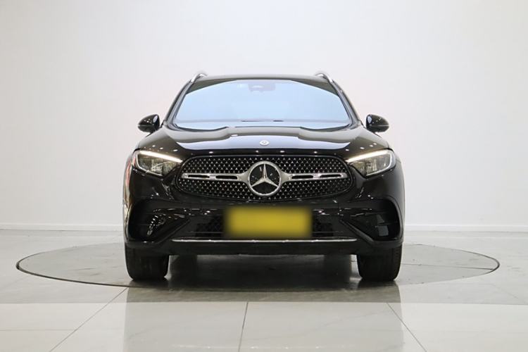 Used Mercedes-Benz GLC 2024 Facelifted GLC 260 L 4MATIC Luxury Version 5 Seats
