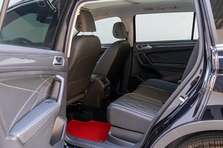 Used Volkswagen Tiguan L 2024 330TSI Automatic Two-Wheel Drive R-Line Enhanced Edition
