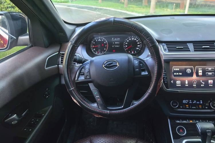 Used Land X7 2015 2.0T Panoramic Prestige Edition
