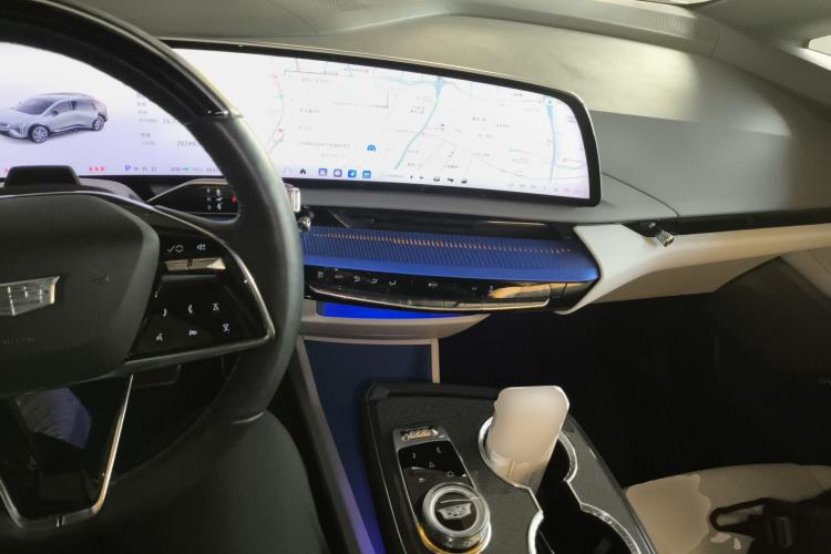 Used Cadillac OPTIQ 2024 Four-Wheel Drive Long-Range Version
