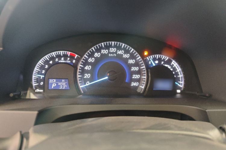 Used Toyota Camry 2016 2.0G 10th Anniversary Leading Edition
