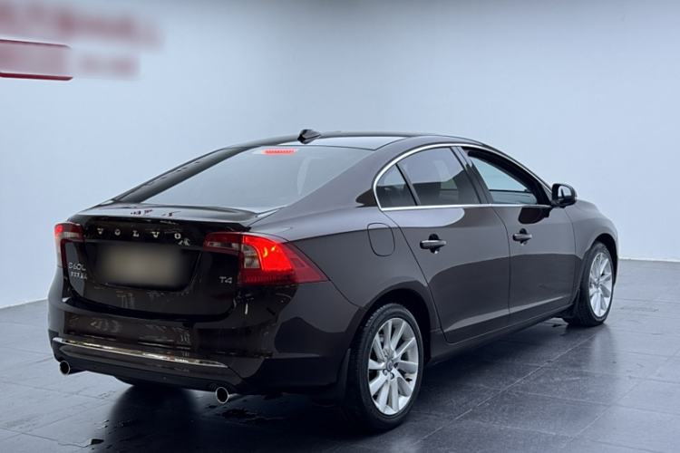 Used Volvo S60 2018 S60L T4 Zhiyuan Edition
