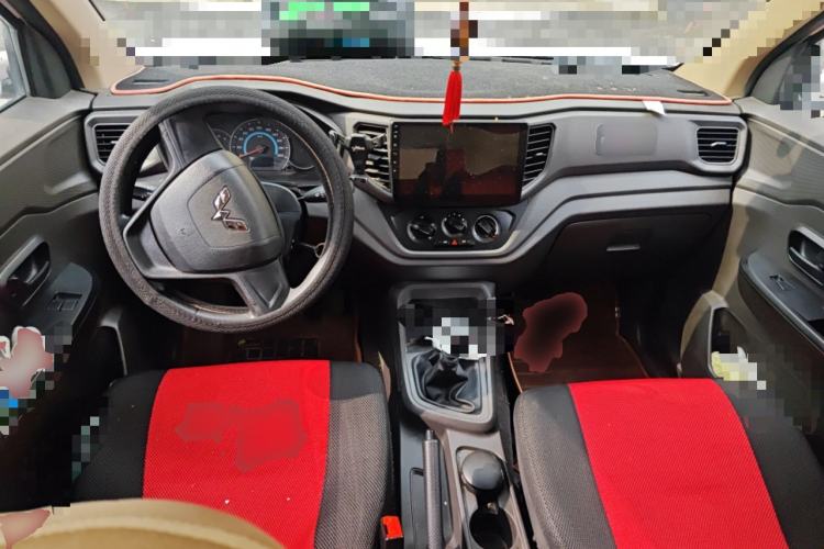 Used Wuling Hongguang V 2019 1.5L Enjoyment Version China VI LAR
