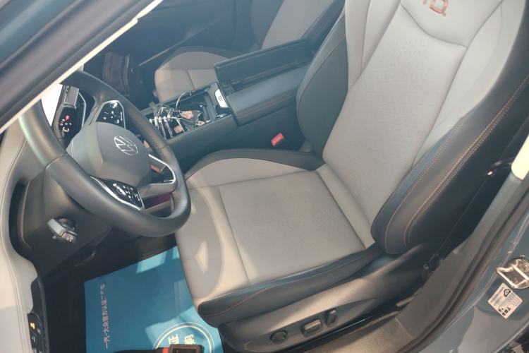 Used Volkswagen ID.7 VIZZION 2024 AIR model
