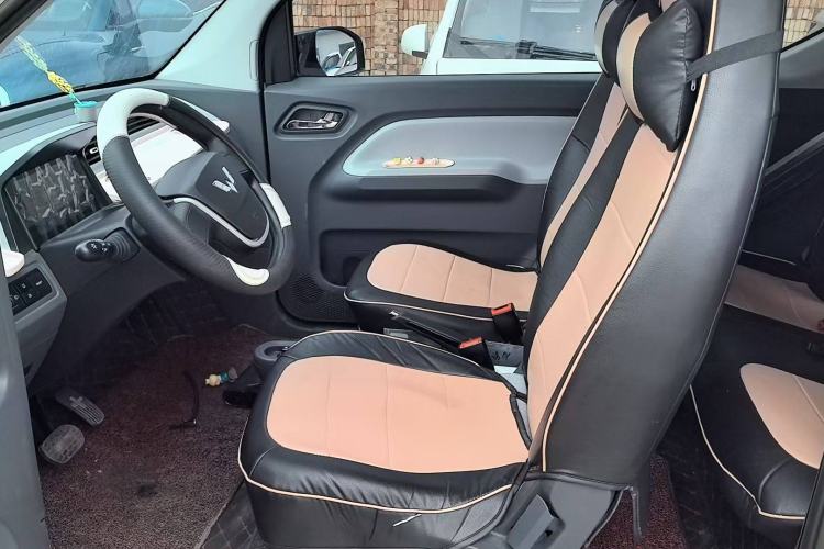 Used Wuling Hongguang MINIEV 2022 Macaron Premium Model – Lithium Ternary Battery
