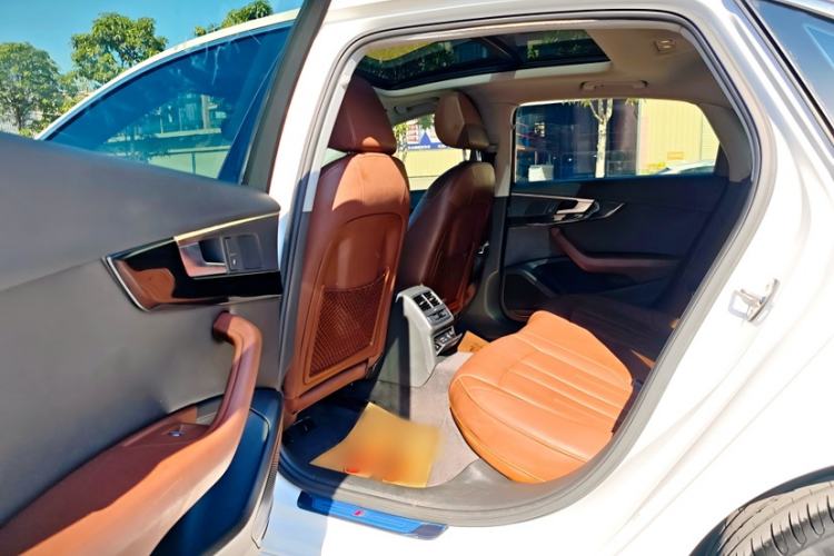 Used Audi A4L 2019 40 TFSI Fashion Version China V
