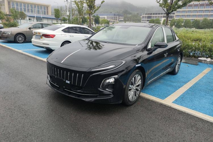 Used Hongqi E-QM5 2024 450km Range Commuter Version
