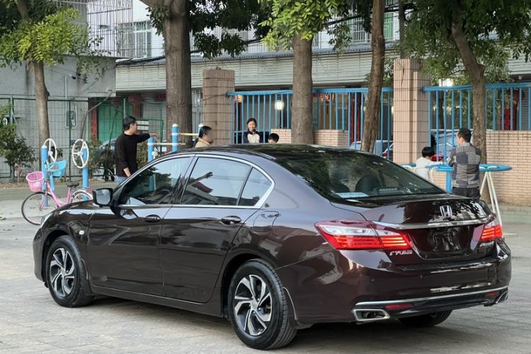 Used Honda Accord 2016 2.0L Elite Edition
