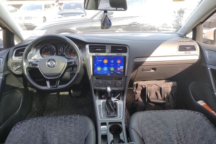 Used Volkswagen Golf 2015 1.6L Automatic Comfort Model
