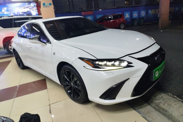 Used Lexus ES 2021 300h F SPORT
