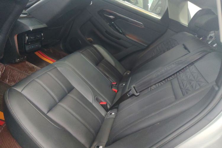 Used Land Rover Range Rover Evoque 2023 Aurora L 249 PS Collins Antique Bronze Special Edition
