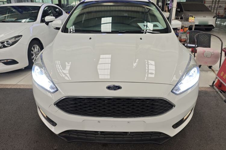 Used Ford Focus 2018 Hatchback Classic 1.6L Automatic Trendy SmartDrive Edition