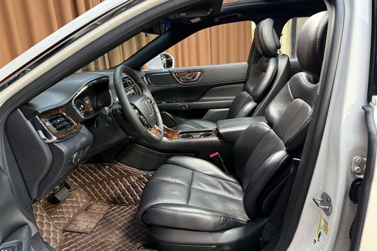 Used Lincoln Continental 2018 2.0T Two-Wheel Drive Deluxe Edition
