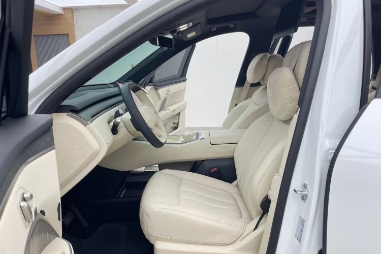 Used ONVO Luxeed L90 2025 Model—Ultra Six-Seater Version