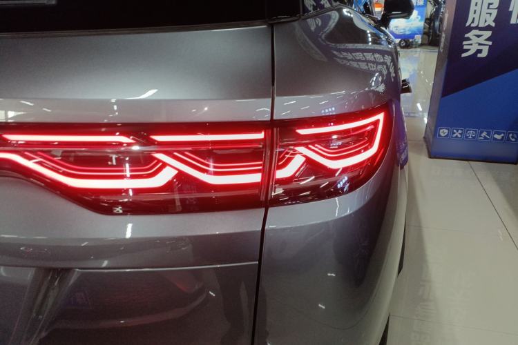 Used BYD Song L DM-i 2024 112 km Beyond Edition
