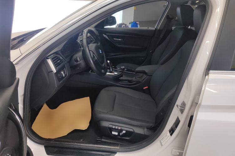 Used BMW 3 Series 2017 320Li Fashion Model
