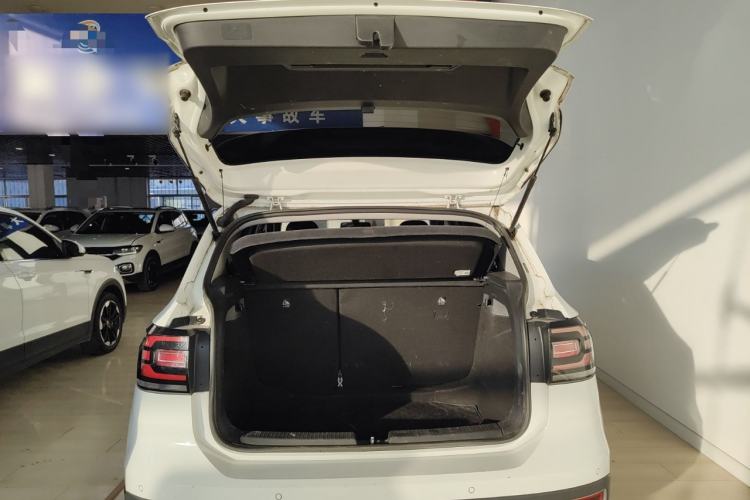 Used Volkswagen Tacqua 2023 200TSI DSG Joy-Connect Edition
