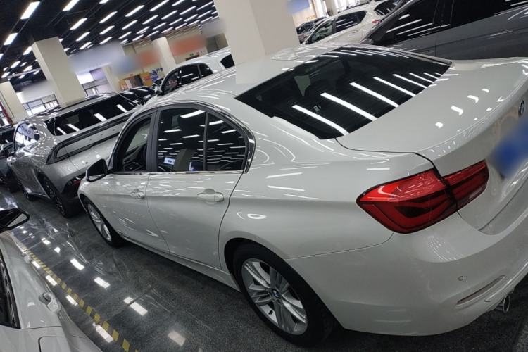 Used BMW 3 Series 2017 318i Fashion Model
