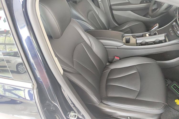 Used Buick LaCrosse 2019 28T Luxury Model
