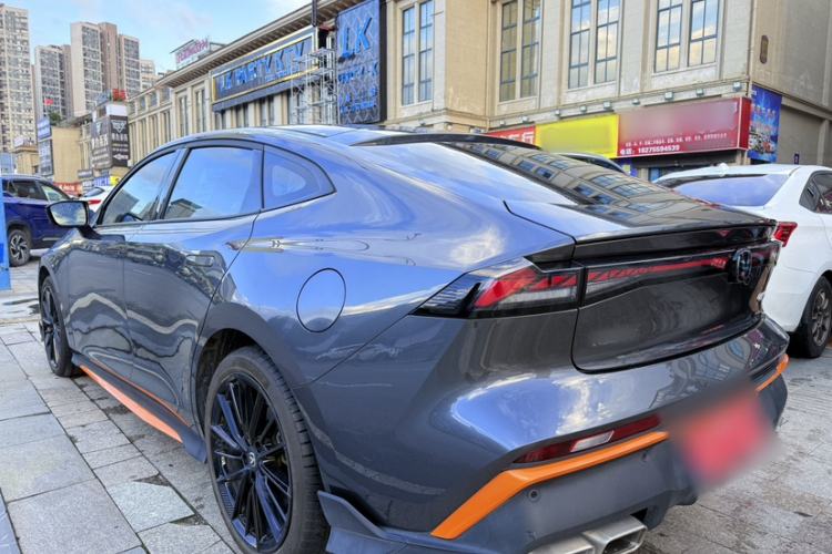 Used Changan UNI-V 2024 1.5T Prestige Sport Edition
