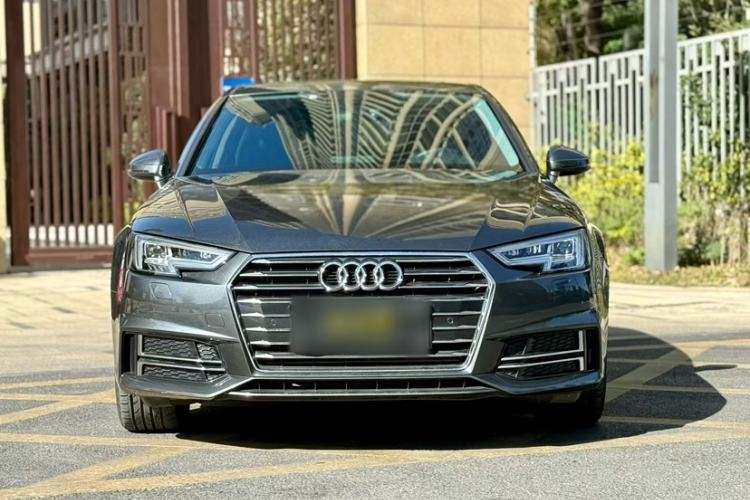 Used Audi A4L 2019 40 TFSI Ambition China VI
