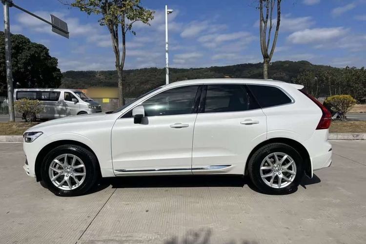 Used Volvo XC60 2021 T5 4x4 Smart Luxury Edition