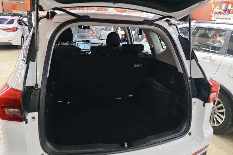 Used Haval M6 2017 1.5T Automatic Two-Wheel Drive Urban Model
