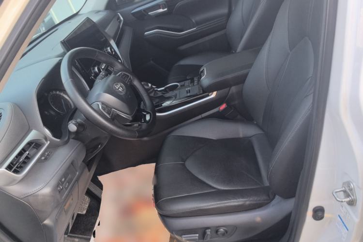 Used Toyota Highlander 2022 Dual-Engine 2.5L Four-Wheel Drive Prestige Version 7 Seats