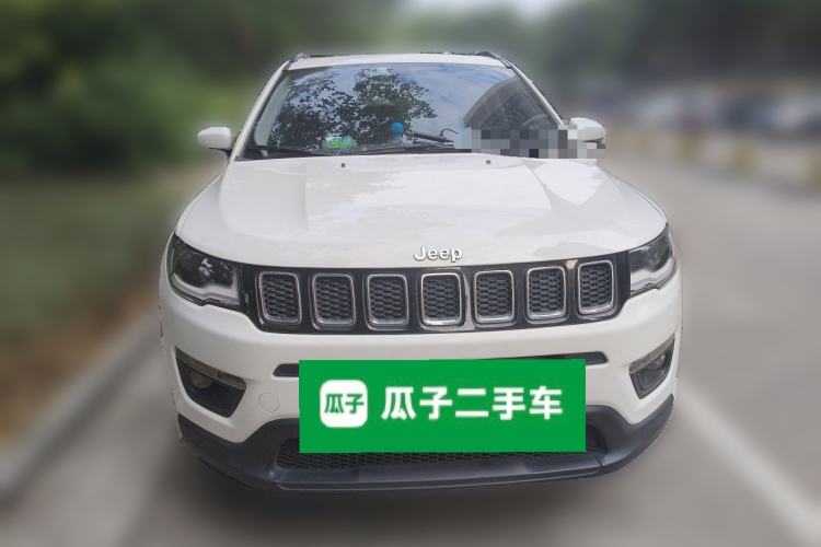 Used  Compass 2017 200T Automatic Family Edition
