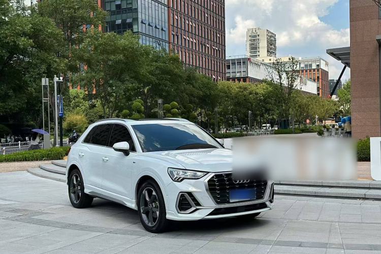 Used Audi Q3 2022 35 TFSI Fashion Dynamic Model
