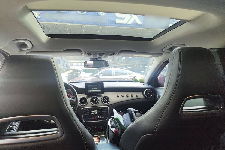 Used Mercedes-Benz GLA 2015 GLA 200 Fashion Model