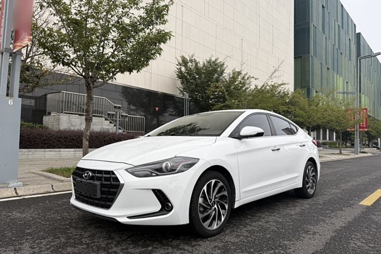 Used Hyundai Elantra 2019 1.4T Dual-Clutch Xuan Dong · Dynamic Model
