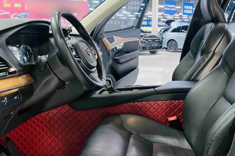 Used Volvo XC90 2019 T6 Zhiyi Edition 7-Seater China VI Standard