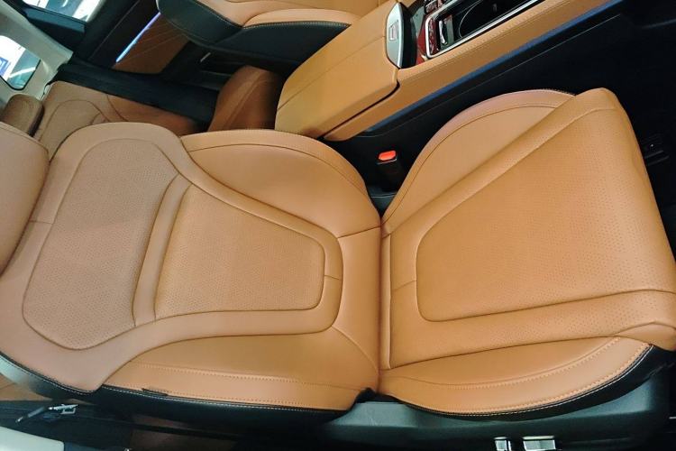 Used Bestune T99 2023 2.0T Automatic Prestige Edition (8AT)
