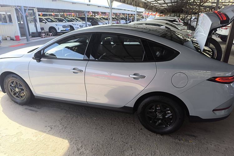 Used BYD Qin PLUS 2025 DM-i Smart Drive 55KM Leading Model