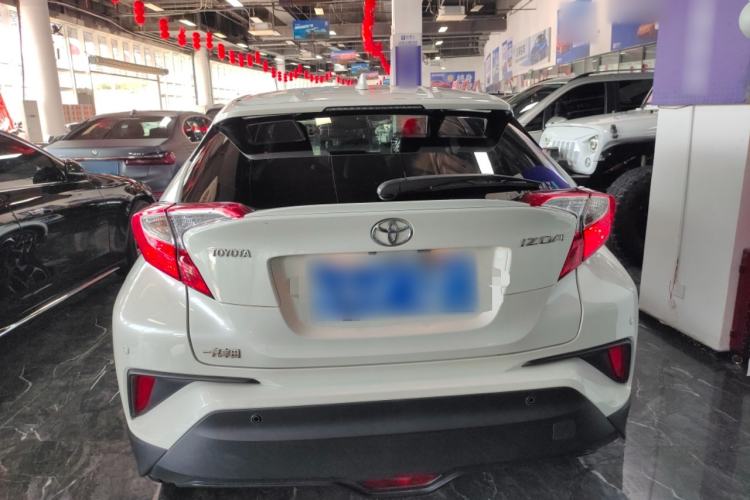 Used Toyota IZOA 2018 2.0L Yichi Version China VI Standard
