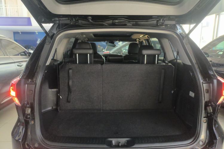 Used Toyota Highlander 2018 2.0T Four-Wheel Drive Luxury Edition 7 Seats China V Emission Standard
