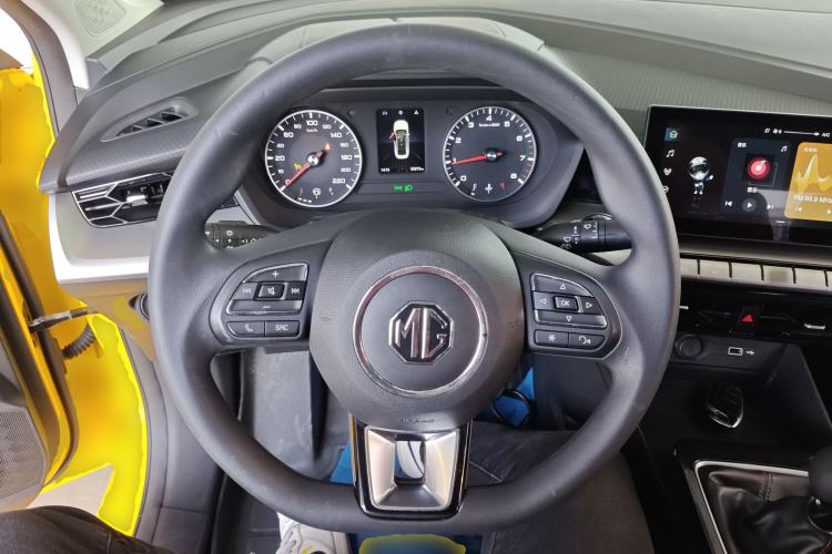 Used MG 5 2021 180 DVVT Manual Youth Luxury Edition