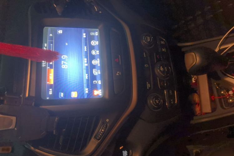 Used  Cherokee 2017 2.0L Superior Edition