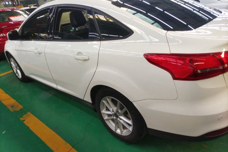 Used Ford Focus 2015 Sedan 1.6L Automatic Trend Model
