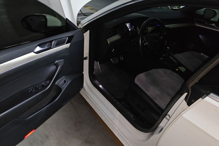 Used Volkswagen FAW-Volkswagen CC 2020 330TSI Huayan Edition China VI Standard
