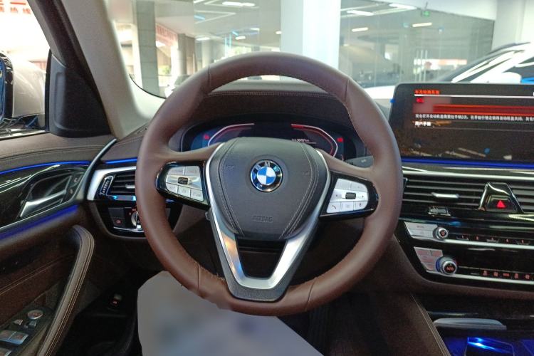 Used BMW 5 Series 2022 Restyled 525Li Luxury Package
