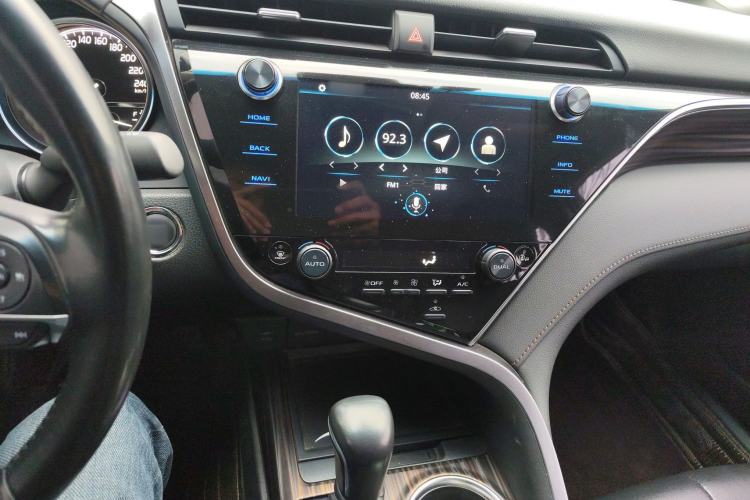 Used Toyota Camry 2019 2.5G Luxury Edition China VI Standard