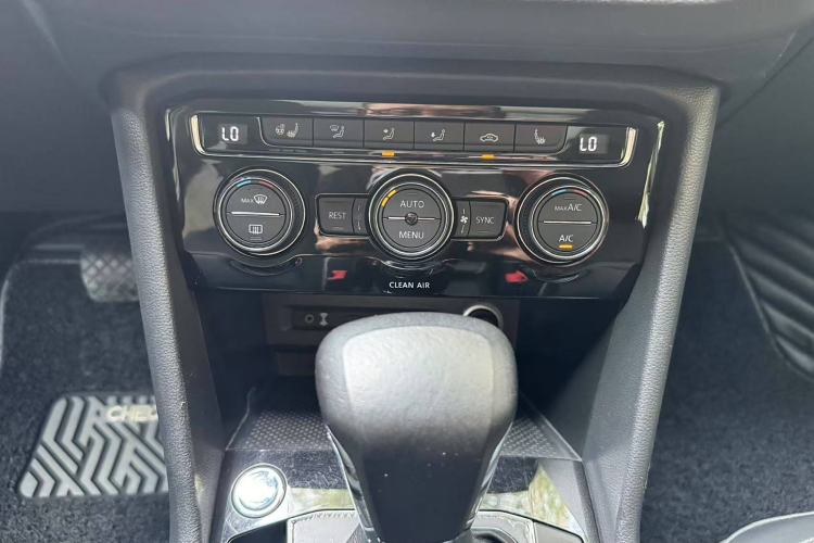 Used Volkswagen Tiguan L 2017 330TSI Automatic Two-Wheel Drive Flagship Edition
